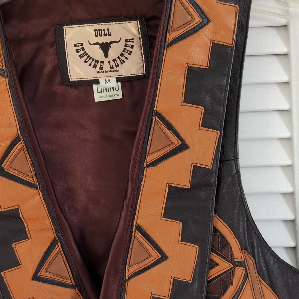 Vintage Mexican Leather Vest w/Fringe & Feather Applique. Sz M. Brown - Picture 4 of 11